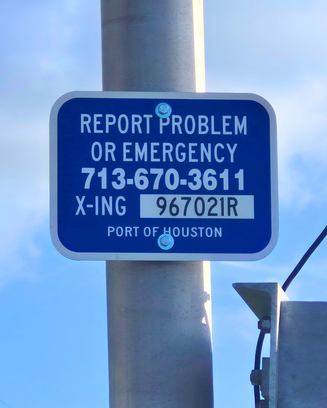 Rail Crossing Number 967021R